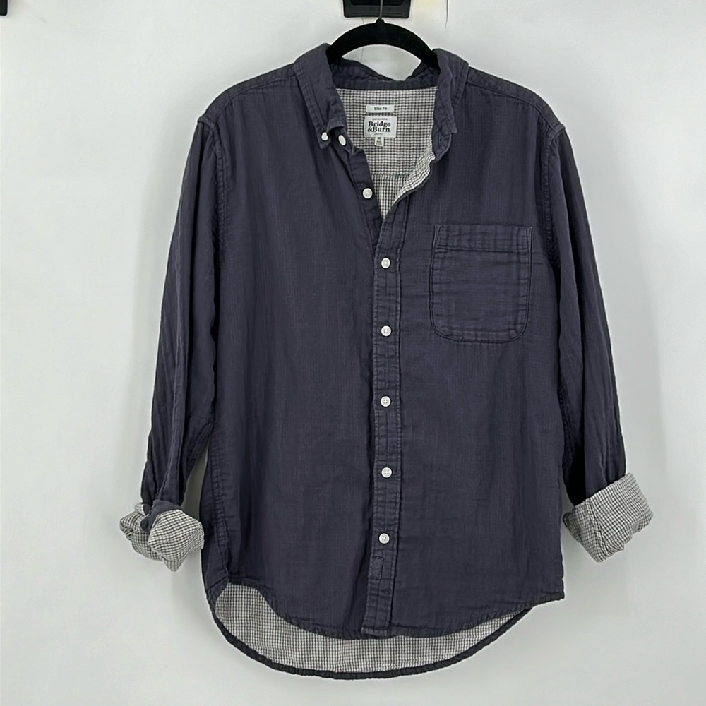 Bridge & Burn Slim Fit Button Down Shirt - Small